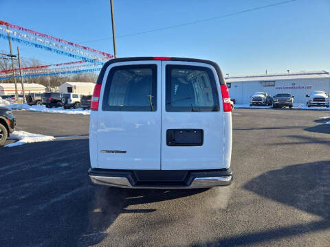 2022 Chevrolet Express 2500