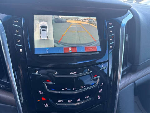 2019 Cadillac Escalade Luxury