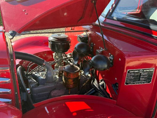 1949 Diamond T 201