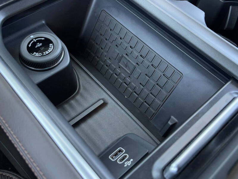 2025 Ford Expedition MAX King Ranch