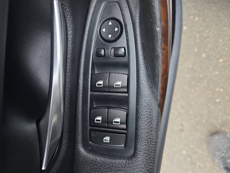 2015 BMW 3 Series 328i xDrive