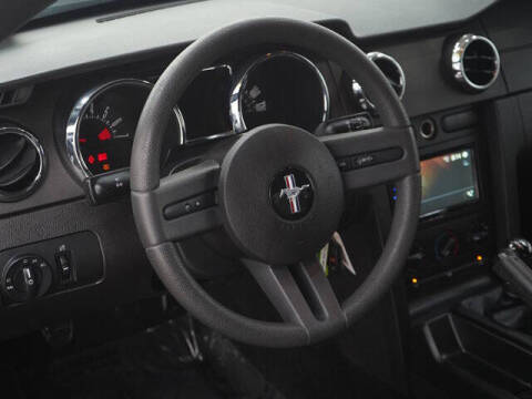 2007 Ford Mustang V6 Deluxe
