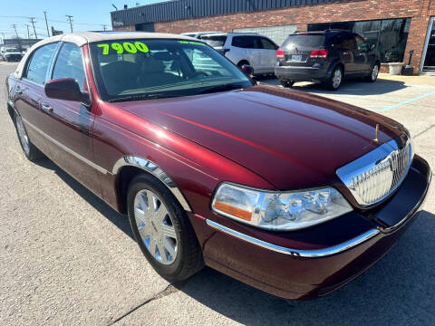 2004 Lincoln Town Car for sale at Motor City Auto Auction in Fraser MI