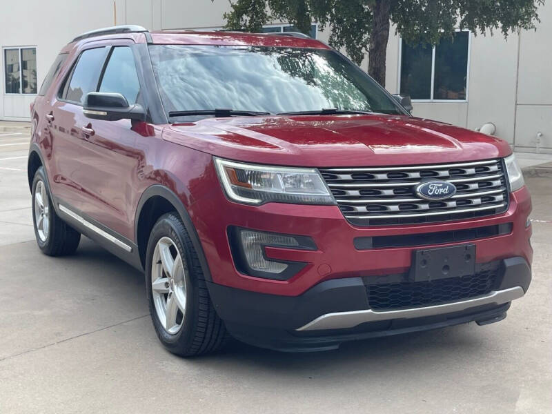 2017 Ford Explorer for sale at Auto Starlight in Dallas TX