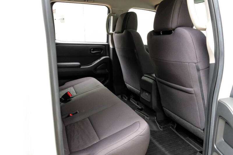 2025 Nissan Frontier S