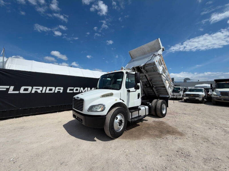 2013 Freightliner M2 106