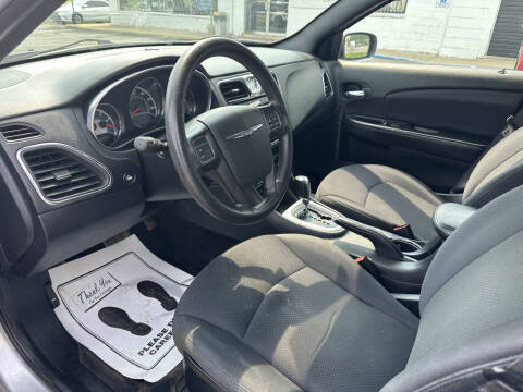 2014 Chrysler 200 LX