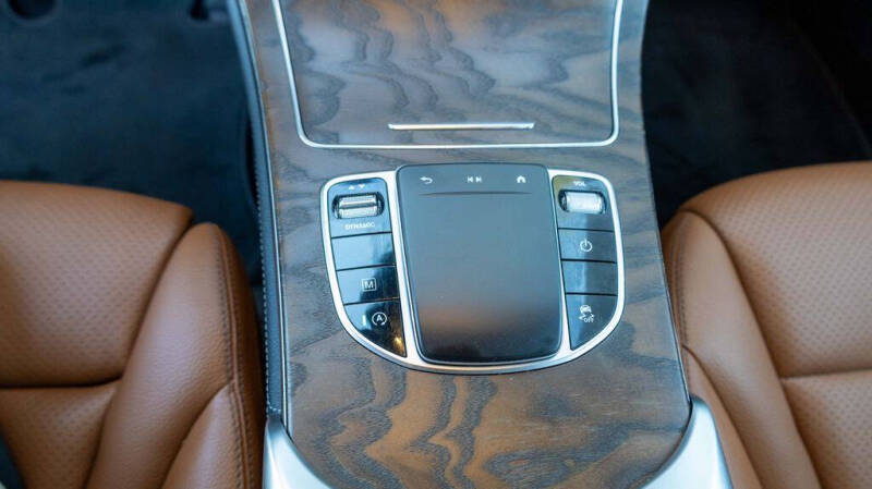 2020 Mercedes-Benz GLC GLC 300