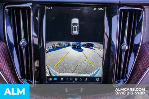 2024 Volvo XC60 Recharge T8 Plus Dark Theme