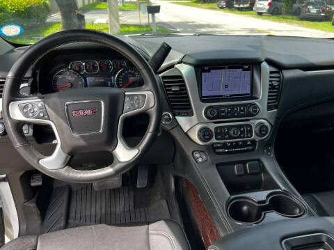 2017 GMC Yukon XL SLT