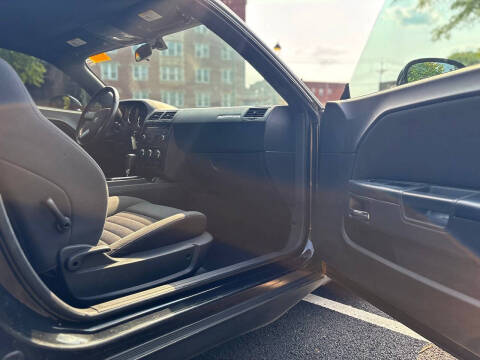 2010 Dodge Challenger SE