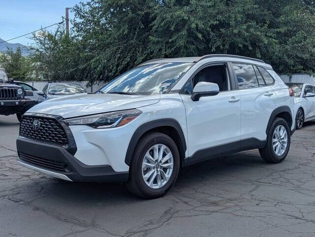 2024 Toyota Corolla Cross LE