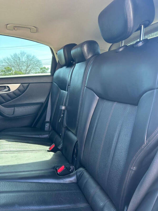 2016 Infiniti QX70