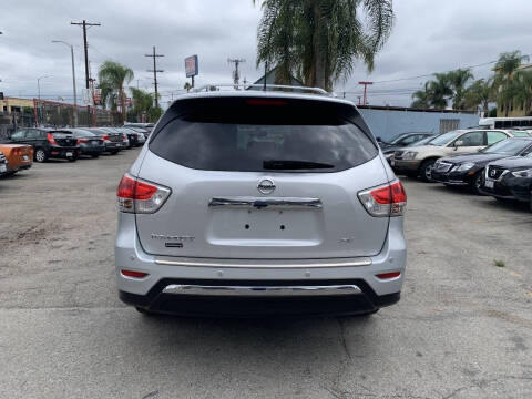 2015 Nissan Pathfinder SV