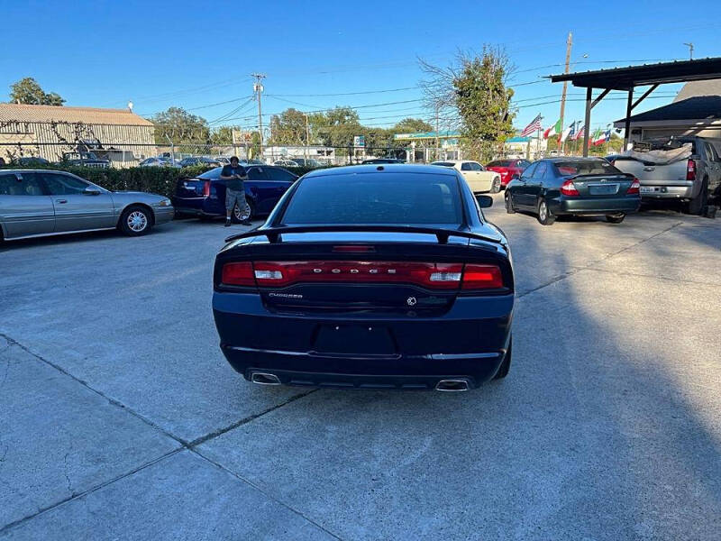 2014 Dodge Charger SE