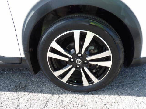2019 Nissan Kicks SR