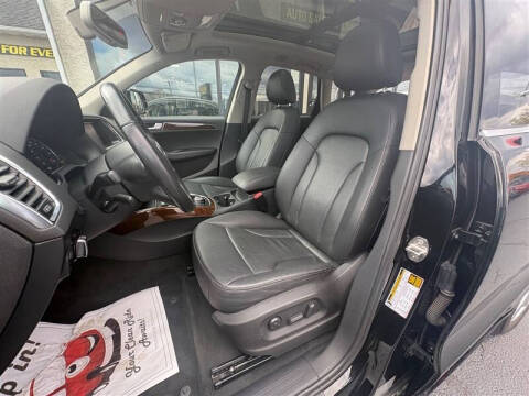 2012 Audi Q5 2.0T quattro Premium Plus