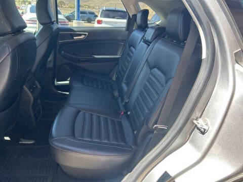 2023 Ford Edge