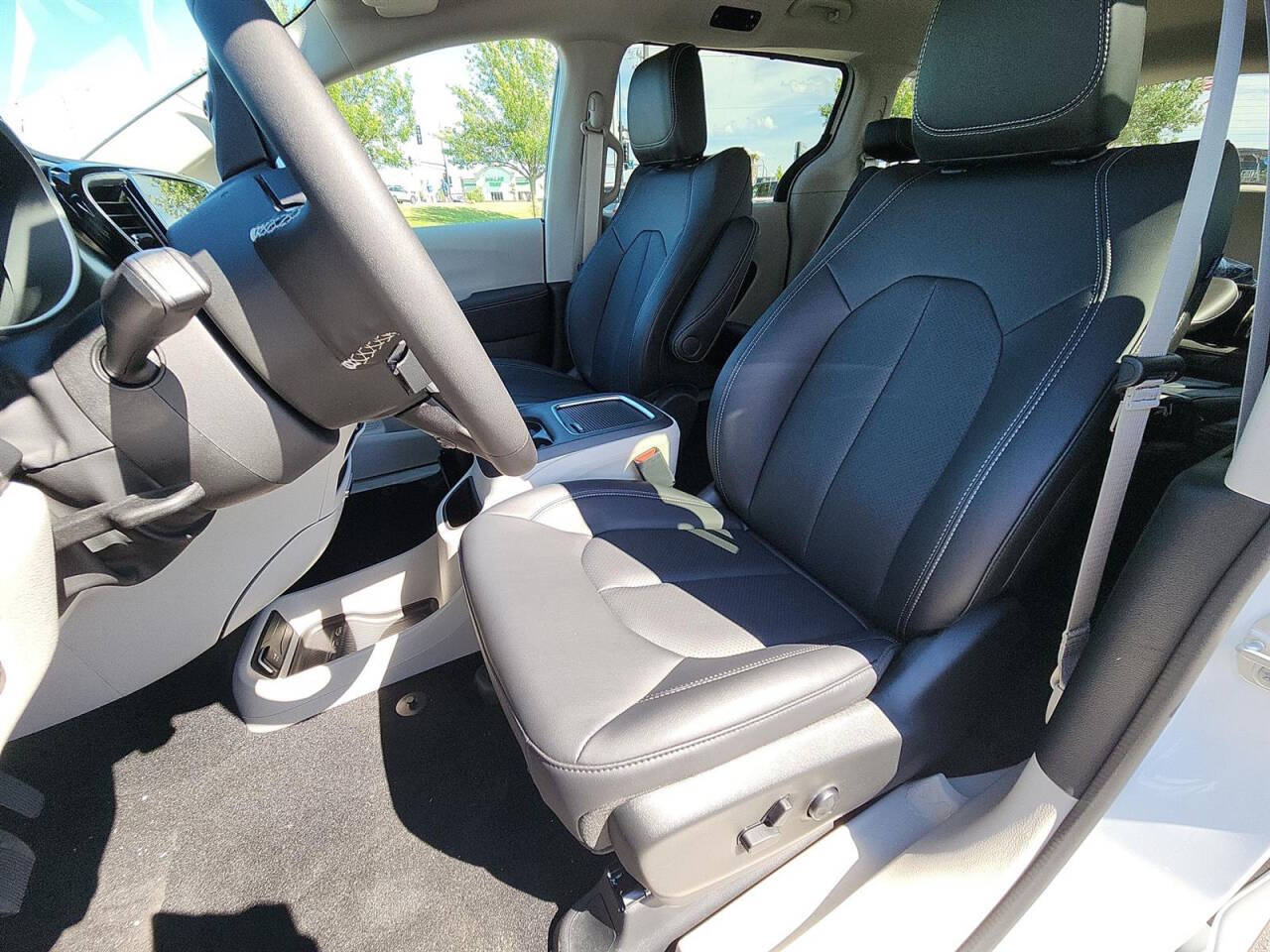 2024 Chrysler Pacifica for sale at Victoria Auto Sales in Victoria, MN