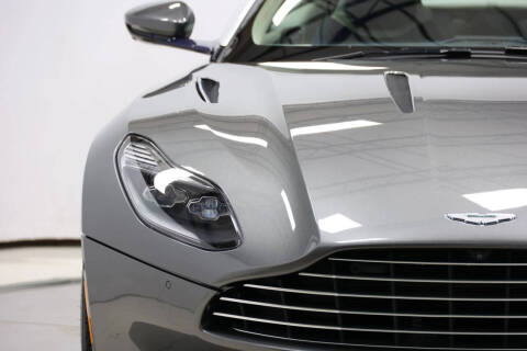 2017 Aston Martin DB11