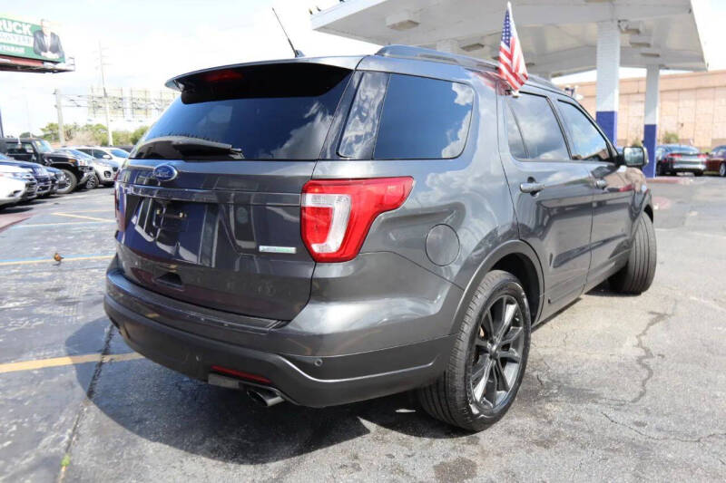 2018 Ford Explorer XLT