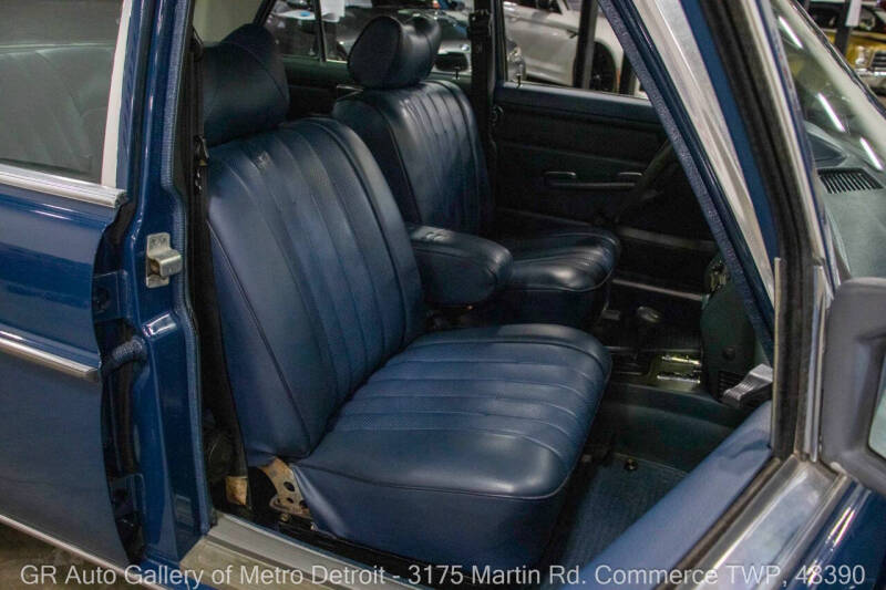 1975 Mercedes-Benz 280-Class