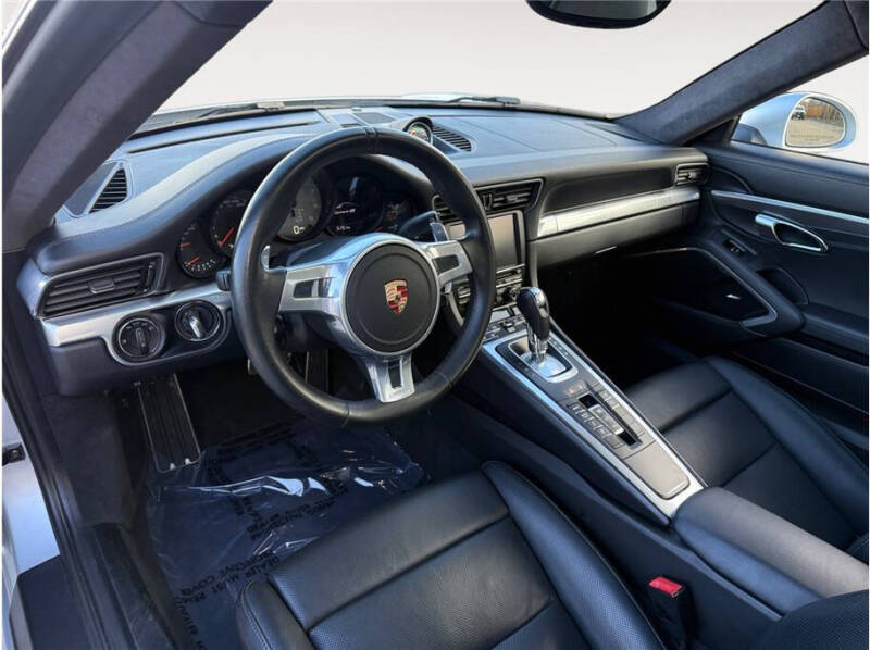2014 Porsche 911 Carrera 4S