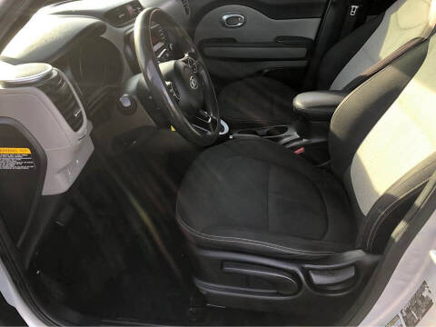 2014 Kia Soul +