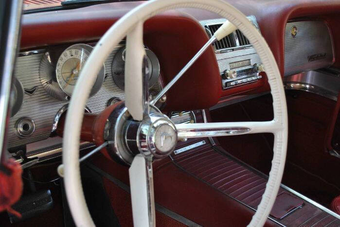 1960 Ford Thunderbird