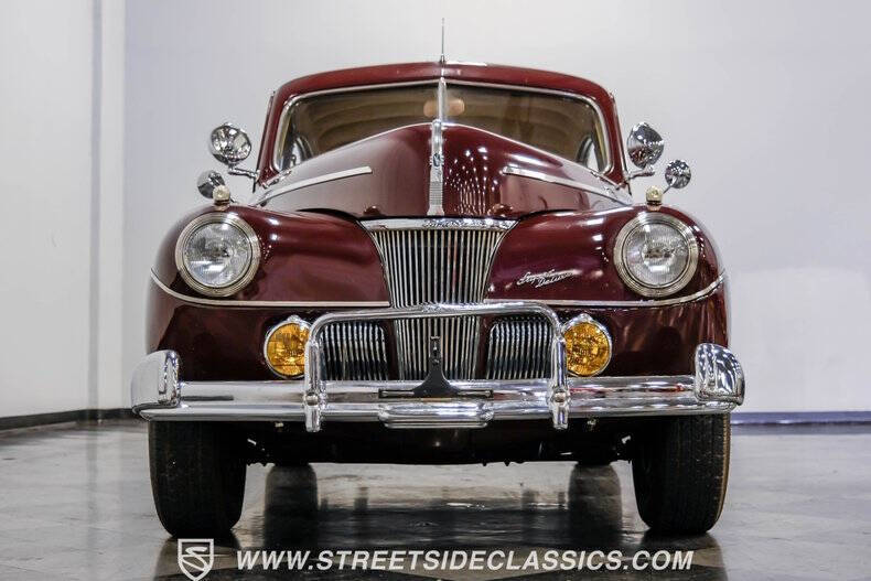 1941 Ford Deluxe