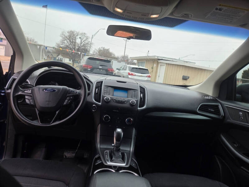 2017 Ford Edge SE