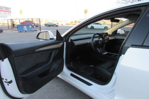 2021 Tesla Model 3 Standard Range Plus