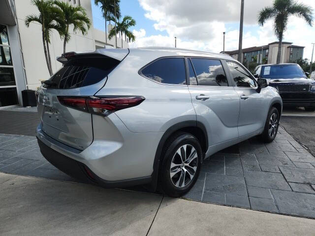 2025 Toyota Highlander XLE
