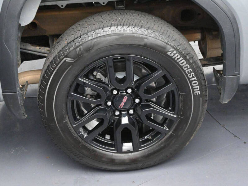 2025 GMC Sierra 1500 Elevation Standard