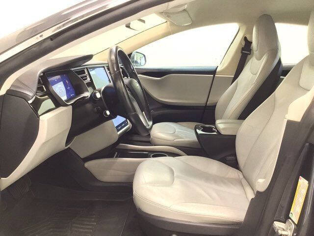 2015 Tesla Model S 70