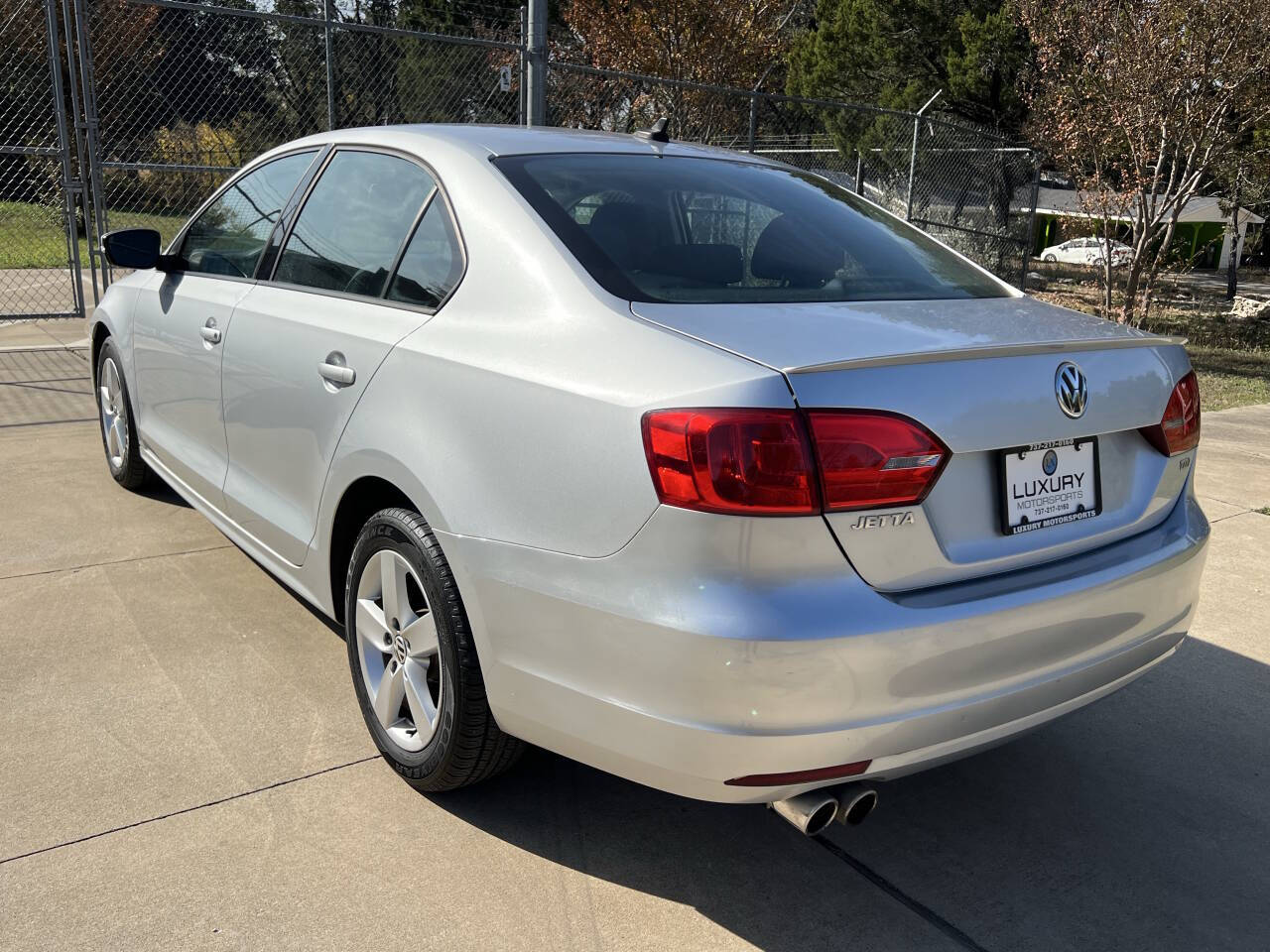 Used Car 2011 Volkswagen Jetta  Tdi 4dr Sedan 6a For Sale Under $10,000 In Austin, Texas