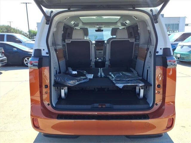 2025 Volkswagen ID. Buzz Pro S Plus 4Motion