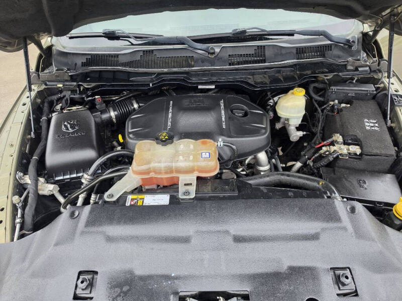 2015 RAM 1500 SLT
