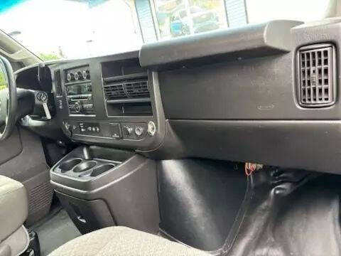 2017 Chevrolet Express 2500