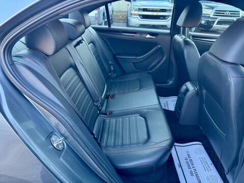 2017 Volkswagen Jetta 2.0T GLI