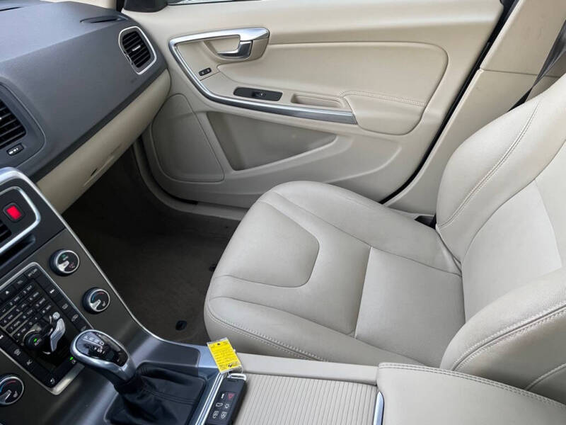 2015 Volvo S60 T5 Drive-E Premier