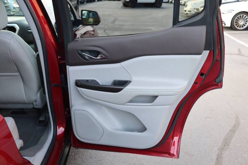 2019 GMC Acadia SLT-1