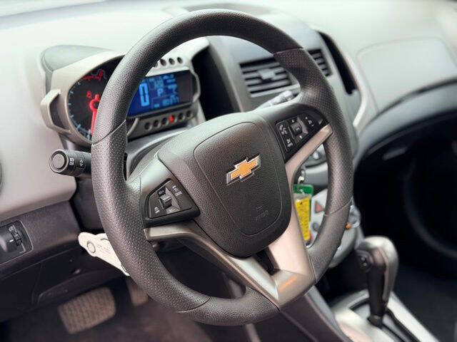 2016 Chevrolet Sonic LT Auto