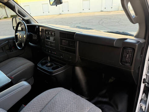 2019 Chevrolet Express 2500