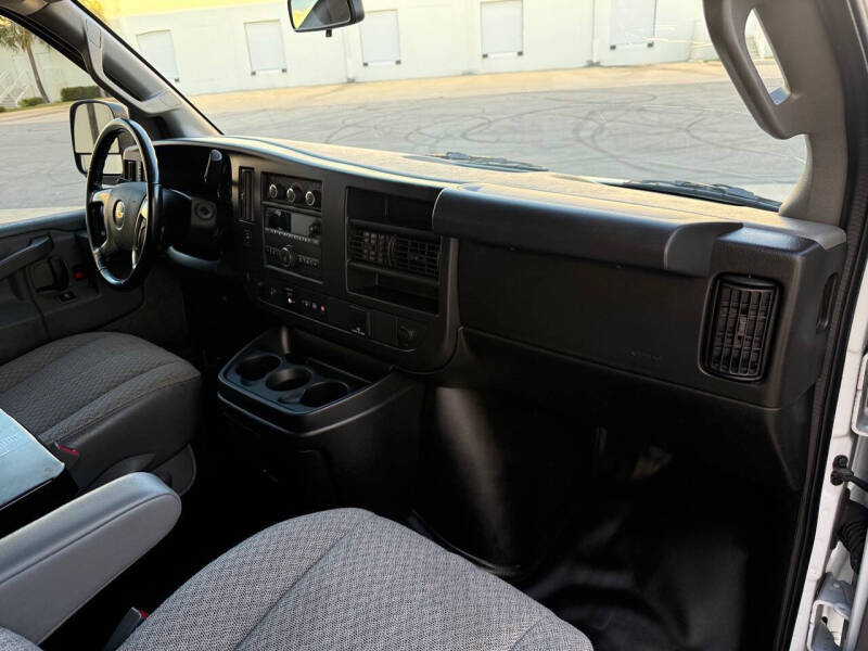 2019 Chevrolet Express 2500