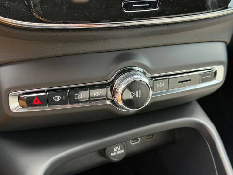2026 Volvo EX40 Plus