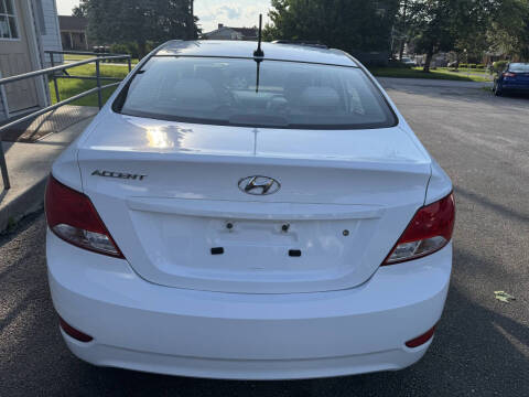 2017 Hyundai Accent Value Edition