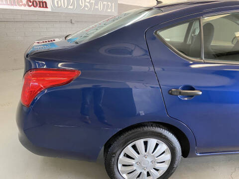 2014 Nissan Versa 1.6 S