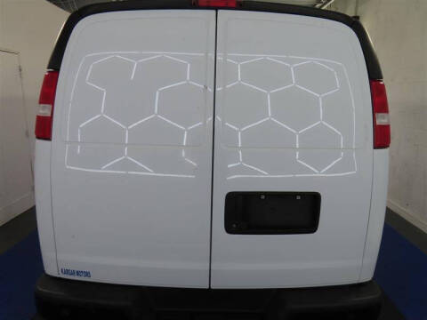 2022 Chevrolet Express 2500