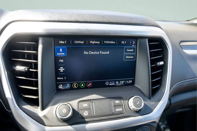 2023 GMC Acadia SLT